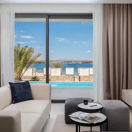 2 Holiday home Ugrinici