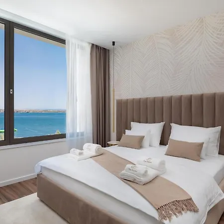 Holiday home 2 *