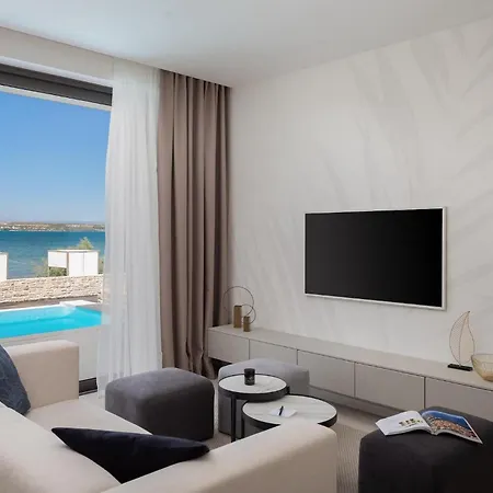 2 Holiday home *
