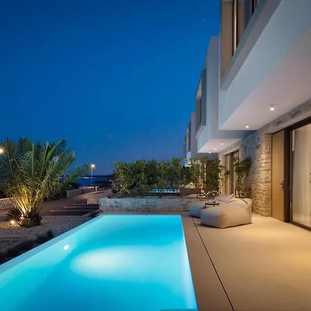 Holiday home 2 Ugrinici