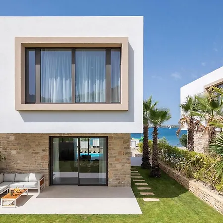 2 Holiday home *