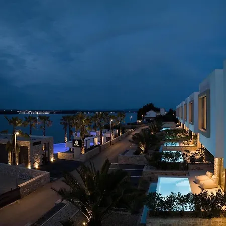2 Holiday home Ugrinici