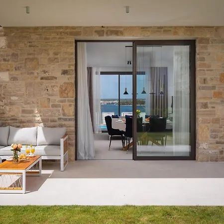 2 Holiday home *